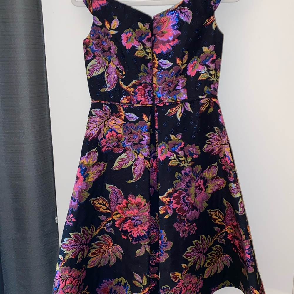 Unique formal floral dress - Picture 3 of 4